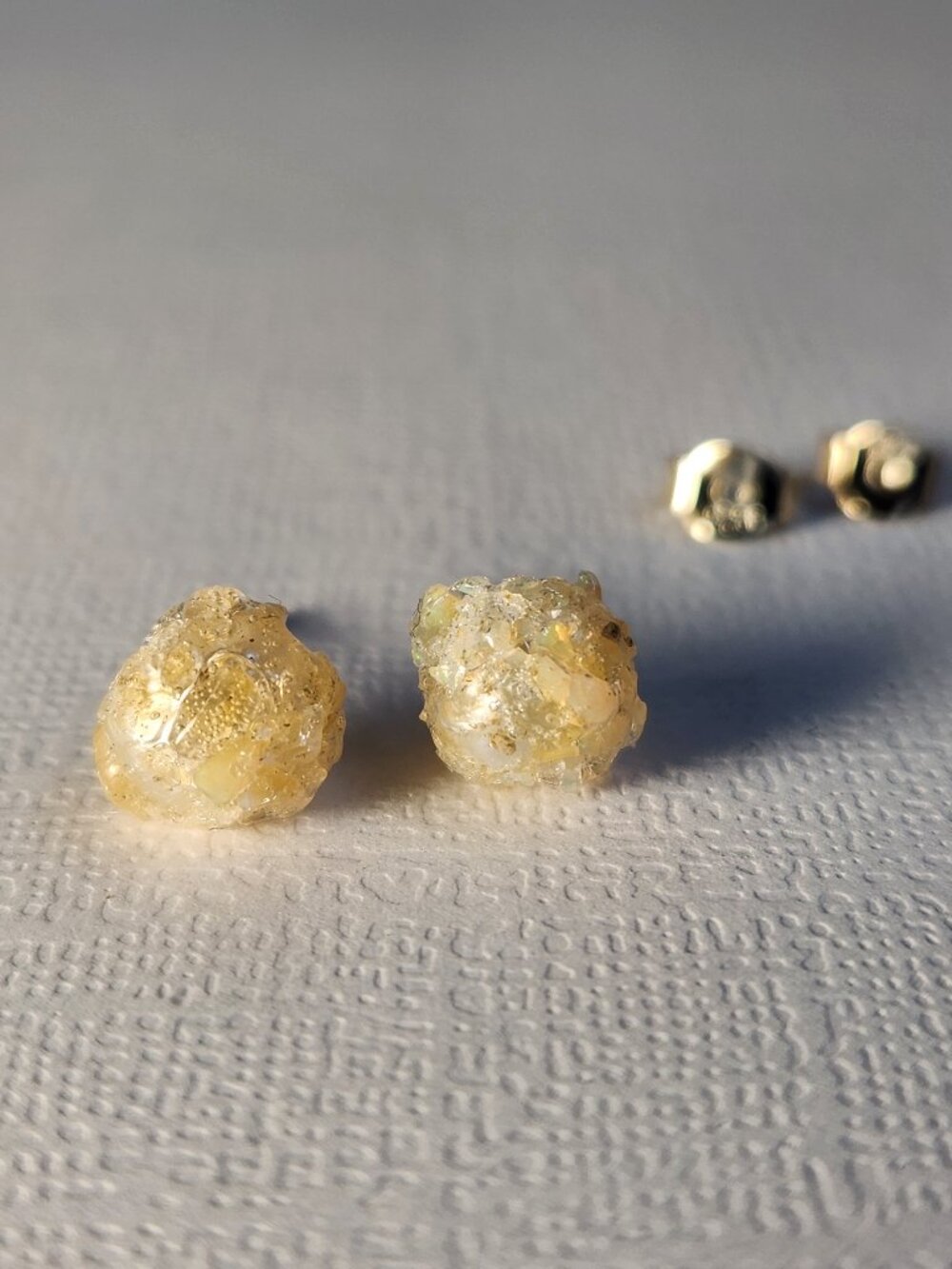 Handmade Ethiopian Opal Crushed on Real Freshwater Pearl 925 Stud Earrings